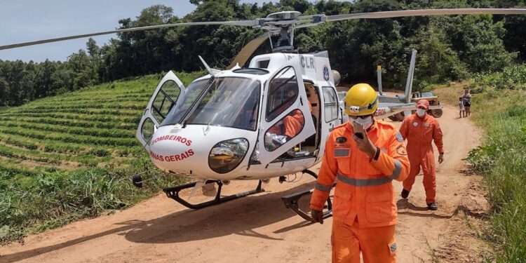 Helicóptero Arcanjo completa 6 anos de atuação no Sul de Minas