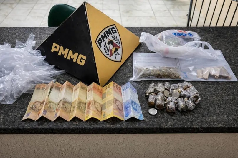 Polícia Militar prende traficantes de drogas em Monsenhor Paulo